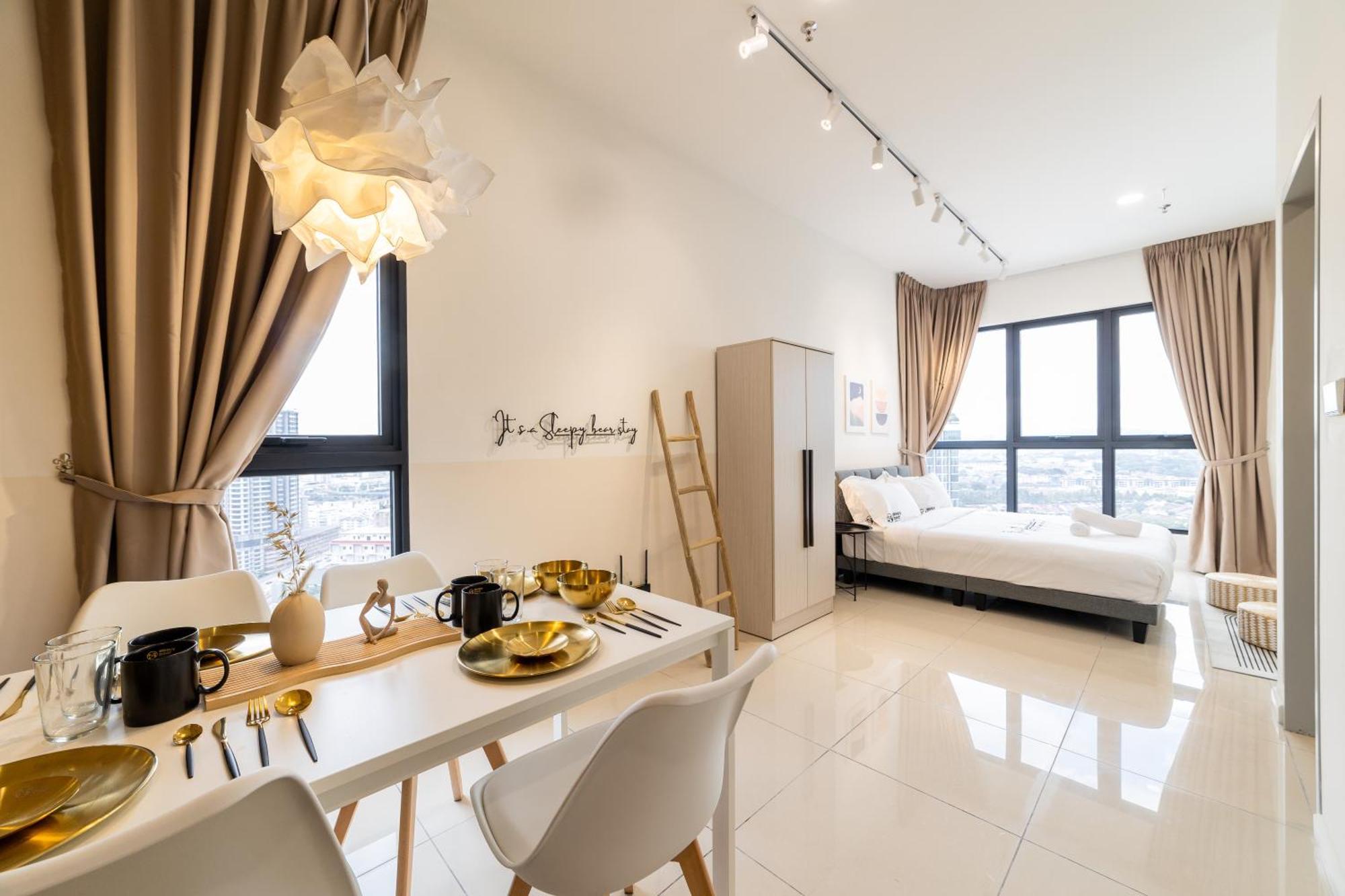 Highpark Suites Kelana Jaya, Petaling Jaya By Sleepy Bear Exterior foto
