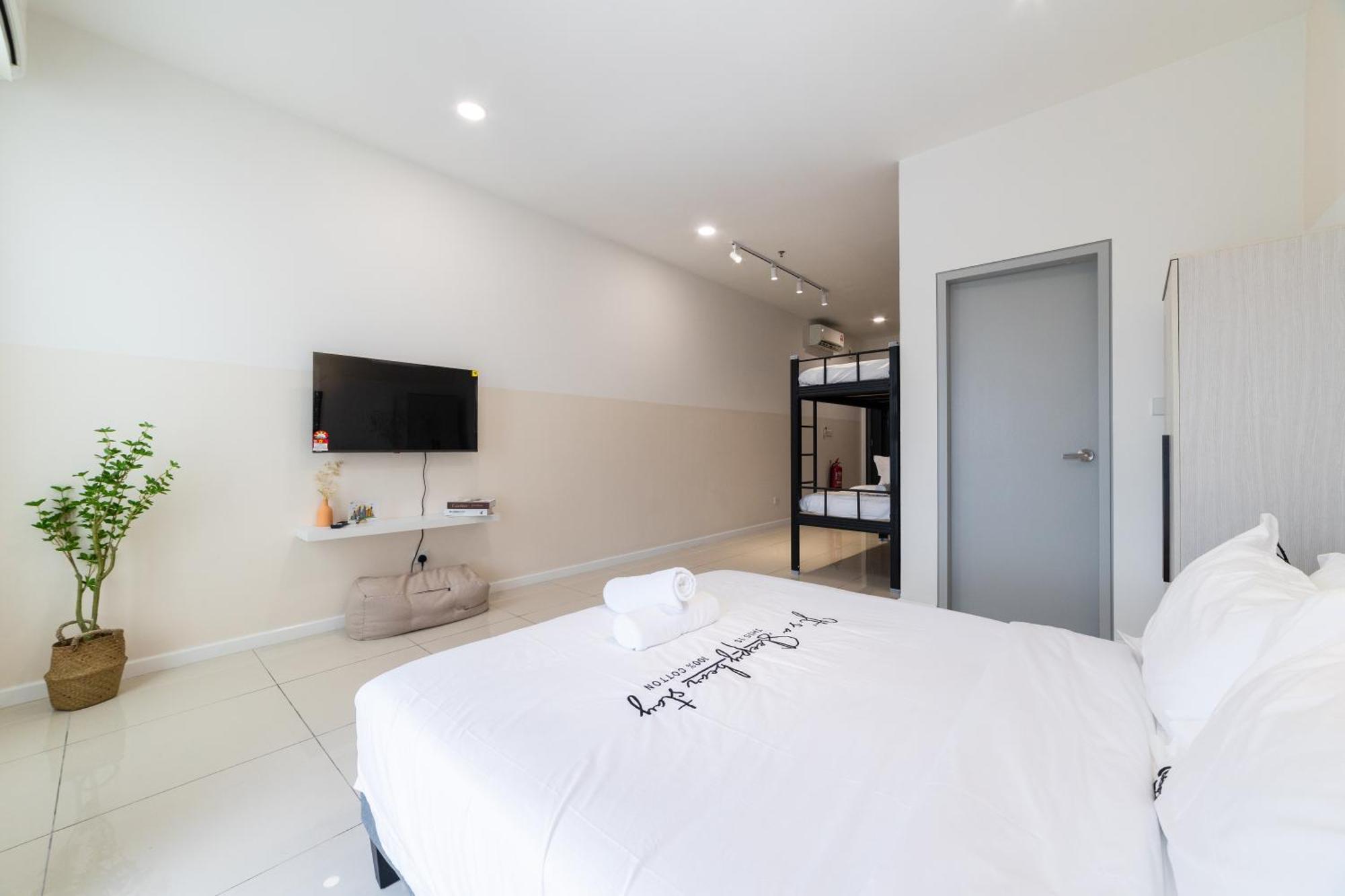 Highpark Suites Kelana Jaya, Petaling Jaya By Sleepy Bear Exterior foto